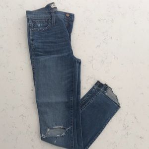 Madewell 10” high-rise Skinny Distressed Jeans Size 25